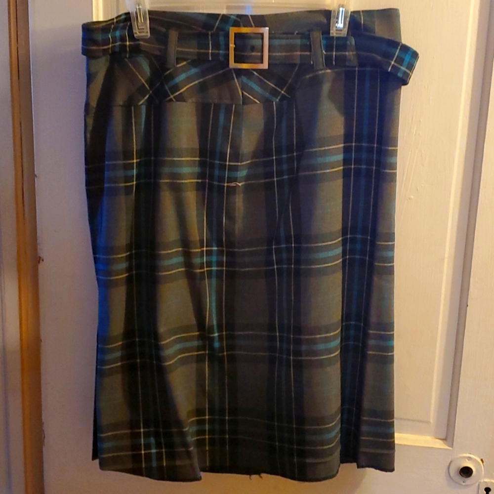 Pencil skirt
